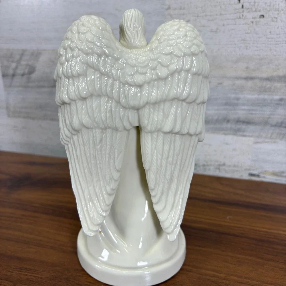 Lefton Christianity Porcelain Shamrock Angel Music Box Amazing Grace 1997‎